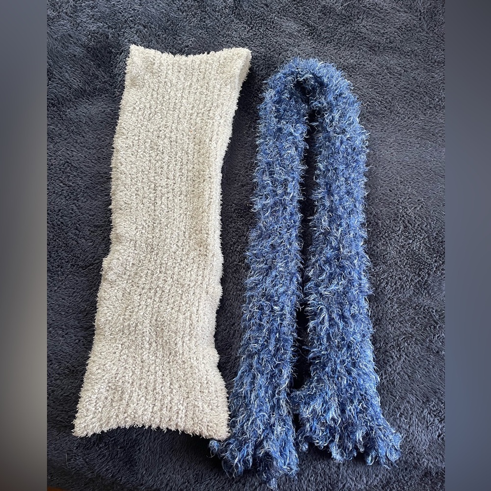 2 scarves
